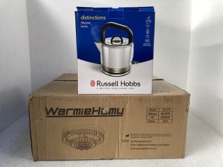 CEILING LAMP IN CHROME TO INCLUDE RUSSELL HOBBS DISTINCTIONS TITANIUM KETTLE: LOCATION - B16