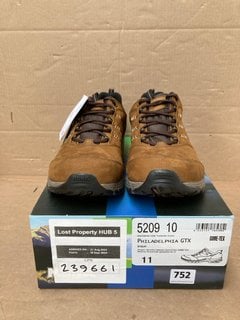 MEINDL PHILADELPHIA GTX WATERPROOF WALKING SHOES IN BROWN - UK SIZE: 11 - RRP: £ 179.00: LOCATION - C17