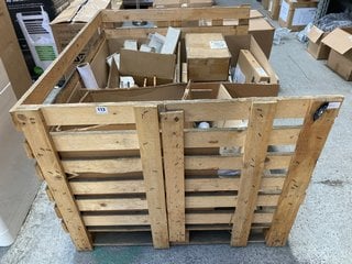 PALLET OF ASSORTED ITEMS TO INCLUDE GROHE SOFT CLOSE TOILET SEAT IN WHITE: LOCATION - A5 (KERBSIDE PALLET DELIVERY)