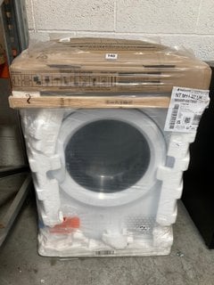 HOTPOINT 9KG CREASE CARE HEAT PUMP TUMBLE DRYER IN WHITE RRP £409: LOCATION - A8