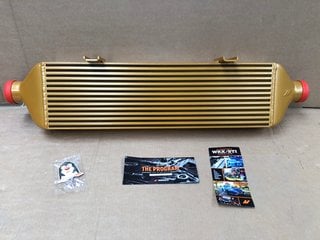 MISHIMOTO ALUMINIUM INTERCOOLER BAR & PLATE CORE CAST END TANKS IN GOLD RRP: £241 PART NO: MISHIMOTO 138GD: LOCATION - AR4