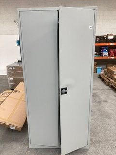 LARGE METAL CABINET IN GREY: LOCATION - B4