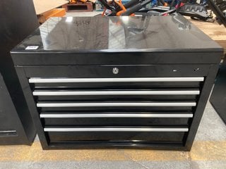 5 DRAWER WITH OPEN TOP TOOL CHEST IN BLACK: LOCATION - B5