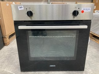 ZANUSSI SINGLE ELECTRIC OVEN IN STAINLESS STEEL/BLACK: LOCATION - B7