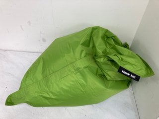 LARGE BEAN BAG POUF IN GREEN: LOCATION - BR10