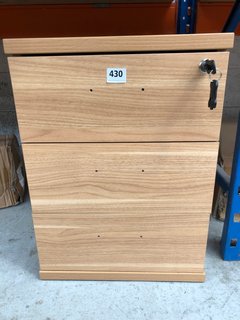 MOBILE UNDER DESK OFFICE STORAGE UNIT WITH 3 DRAWERS IN BEECH: LOCATION - BR13