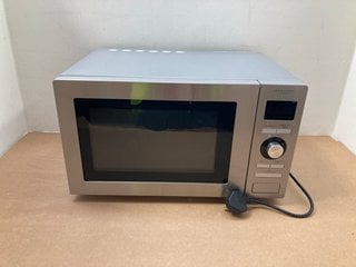 JOHN LEWIS & PARTNERS 25L SOLO MICROWAVE OVEN IN STAINLESS STEEL : MODEL JLSMWO09: LOCATION - BR7