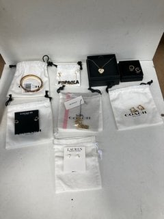 QTY OF ASSORTED JEWELLERY ITEMS TO INCLUDE COACH SMALL HEART SHAPED PENDANT NECKLACE: LOCATION - BR10