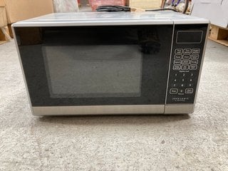 JOHN LEWIS & PARTNERS 20L SOLO MICROWAVE OVEN IN STAINLESS STEEL : MODEL JLSMWO08: LOCATION - BR10