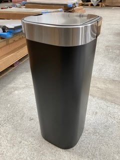 JOHN LEWIS & PARTNERS 40L TOUCH TOP BIN IN BLACK FINISH: LOCATION - BR11