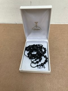 A NECKLACE, BOXED: LOCATION - AR9