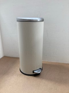 BRABANTIA 30L NEWLCON PEDAL BIN IN CREAM: LOCATION - AR16