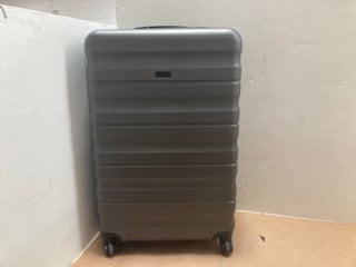 JOHN LEWIS & PARTNERS LARGE HARD SHELL STYLE WHEELED SUITCASE IN GUNMETAL: LOCATION - AR20