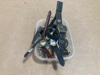 A BOX OF VARIOUS WRISTWATCHES: LOCATION - AR1