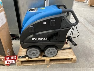 HYUNDAI HY150HPW-1 HOT HIGH PRESSURE WASHER IN BLUE AND BLACK - RRP £1699: LOCATION - A1 (KERBSIDE PALLET DELIVERY)