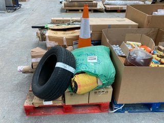 PALLET OF ASSORTED ITEMS TO INCLUDE LANDSAIL CAR TYRE : SIZE 205/60R15: LOCATION - A5 (KERBSIDE PALLET DELIVERY)