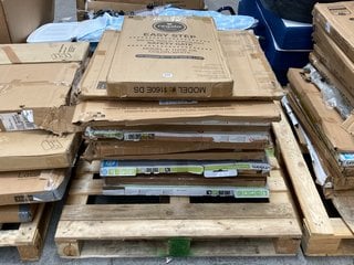 PALLET OF ASSORTED BABY SAFETY GATES: LOCATION - A6 (KERBSIDE PALLET DELIVERY)