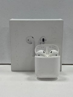 APPLE AIRPODS WIRELESS EARPHONES IN WHITE: MODEL NO A2032 / A2031 / A1602 (WITH BOX & CHARGING CABLE) [JPTM124165]