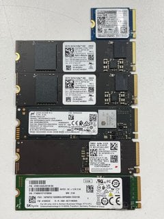 6 X VARIOUS BRANDS & SIZES OF NVME SSDS (TO INCLUDE 2X WD SN740 256GB, WD SN530 256GB, SK HYNIX 512GB, SAMSUNG PM991 512GB, MICRON 2210 512GB) [JPTM124068]