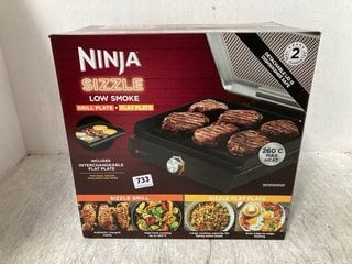 NINJA SIZZLE LOW SMOKE GRILL PLATE AND FLAT PLATE RRP - £149: LOCATION - B8