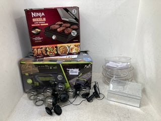 5 X ASSORTED ITEMS TO INCLUDE NINJA SIZZLE LOW SMOKE GRILL PLATE AND FLAT PLATE: LOCATION - B12