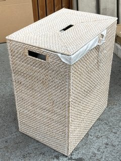 JOHN LEWIS & PARTNERS WHITE RATTAN DOUBLE LAUNDRY BASKET: LOCATION - D2