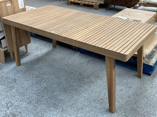 JOHN LEWIS & PARTNERS MONA GARDEN DINING TABLE IN NATURAL - RRP £398: LOCATION - D3