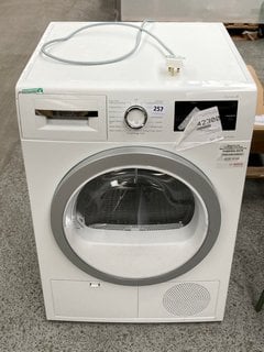 BOSCH 8KG HEAT PUMP TUMBLE DRYER: MODEL WTH85223GB - RRP £629: LOCATION - D3