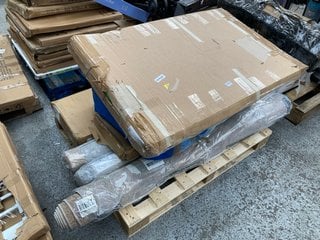 PALLET OF ASSORTED ITEMS TO INCLUDE JOHNATHAN Y CONTEMPORARY POP FLOOR RUG IN BLUE/BROWN & ORANGE SIZE : 150 X 240CM: LOCATION - B4 (KERBSIDE PALLET DELIVERY)