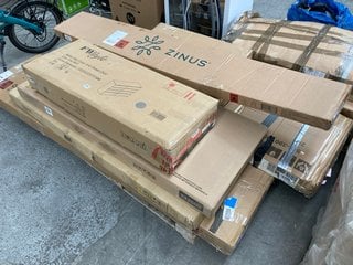 PALLET OF ASSORTED INCOMPLETE FLATPACK FURNITURE: LOCATION - B6 (KERBSIDE PALLET DELIVERY)