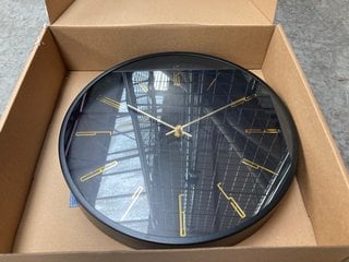 METAL WALL CLOCK: LOCATION - A6