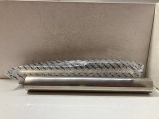 2 X MISHIMOTO UNIVERSAL STAINLESS STEEL 3" STRAIGHT PIPING PART NO: MMICP-SS-30: LOCATION - AR10