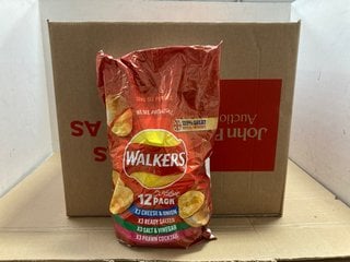 QTY OF ASSORTED WALKERS CRISPS TO INCLUDE 12 PACK OF CLASSIC MULTI FLAVOUR CRISPS ( B.B DATE 05.10.2024 ): LOCATION - BR4