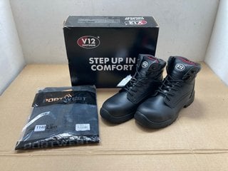 V12 FOOTWEAR- STS SAFETY BOOTS IN BLACK UK SIZE 11 TO INCLUDE NAPLES POLO SHIRT IN BLACK SIZE XXL: LOCATION - BR6