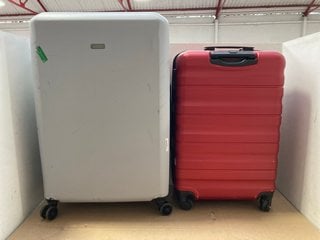 JOHN LEWIS & PARTNERS LIGHT GREY HARD SHELL SUITCASE TO INCLUDE RED/BLACK MEDIUM HARD SHELL SUITCASE: LOCATION - BR8