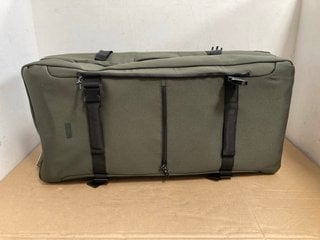 JOHN LEWIS & PARTNERS DAKAR DUFFLE BAG IN KHAKI RRP £109: LOCATION - BR16