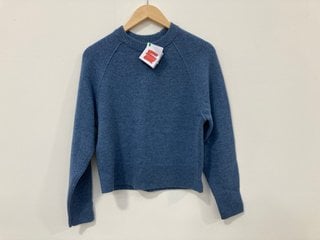 JOHN LEWIS & PARTNERS CASH RAGLAN CREW SWEATER IN LIGHT BLUE SIZE 8 RRP £110: LOCATION - BR16