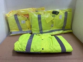 3 X ASSORTED SIZE BEESWIFT SAFETY HIGH VIS JACKETS TO INCLUDE YELLOW HIGH VIS IN M: LOCATION - BR15