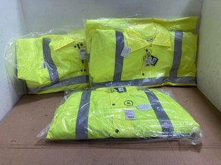 3 X ASSORTED SIZE BEESWIFT SAFETY HIGH VIS JACKETS TO INCLUDE YELLOW HIGH VIS IN M: LOCATION - BR15