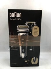 BRAUN SERIES 9 PRO+ ELECTRIC SHAVER FOR MEN, 5 PRO SHAVE ELEMENTS & PRECISION LONG HAIR PRO TRIMMER, POWERCASE, 9527S, SILVER, RATED WHICH BEST BUY. RRP £282: LOCATION - TOP 50 RACK