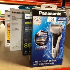 QUANTITY OF HEALTH & BEAUTY ITEMS TO INCLUDE PANASONIC ES-RF31 PREMIUM WET AND DRY 4-BLADE ELECTRIC SHAVER FOR MEN WITH FLEXIBLE PIVOTING HEAD, SILVER, UK 2 PIN PLUG: LOCATION - RACK D