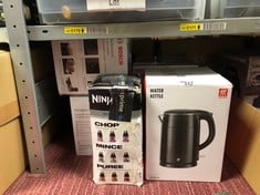 QUANTITY OF KITCHEN & APPLIANCES ITEMS TO INCLUDE ZWILLING 1022207 KETTLE, PLASTIC, STAINLESS STEEL, BLACK: LOCATION - E