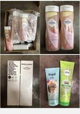 QUANTITY OF ASSORTED BEAUTY ITEMS TO INCLUDE CUSSONS IMPERIAL LEATHER MALLOW & ROSE MILK BODY WASH - COLLECTION ONLY - LOCATION RIGHT RACK