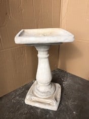 CLASICO BIRDBATH SQUARE BASE WITH SQUARE BATH ADORNED WITH SINGLE ROSE - COLLECTION ONLY - LOCATION RIGHT RACK