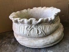 LARGE SACK PLANTER - COLLECTION ONLY - LOCATION RIGHT RACK