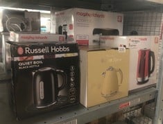 QUANTITY OF KITCHEN & APPLIANCES ITEMS TO INCLUDE RUSSELL HOBBS BLACK STAINLESS STEEL ELECTRIC 1.7L CORDLESS KETTLE (QUIET & FAST BOIL 3KW, REMOVABLE WASHABLE ANTI-SCALE FILTER, PUSH BUTTON LID, PERF