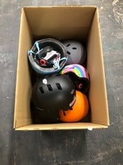 QUANTITY OF SPORTS & EXERCISE ITEMS TO INCLUDE KIDS BICYCLE UNICORN HELMET SIZE S: LOCATION - D RACK