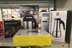 QUANTITY OF KITCHEN & APPLIANCES ITEMS TO INCLUDE DAEWOO SOUP MAKER, 1.6 LITRES, 6 PORTIONS PER BLEND, SMOOTH OR CHUNKY SOUP IN THE WINTER, REFRESHING SMOOTHIES IN THE SUMMER, USER FRIENDLY SETTINGS,