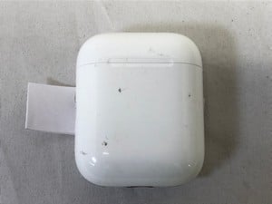 APPLE AIRPODS 2ND GENERATION EARBUDS: MODEL NO A2032, A2021, A1602: LOCATION - A RACK