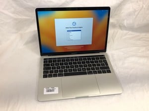 APPLE MACBOOK PRO 2015 500GB LAPTOP INTEL CORE I7-7567U, 8GB RAM,: LOCATION - A RACK